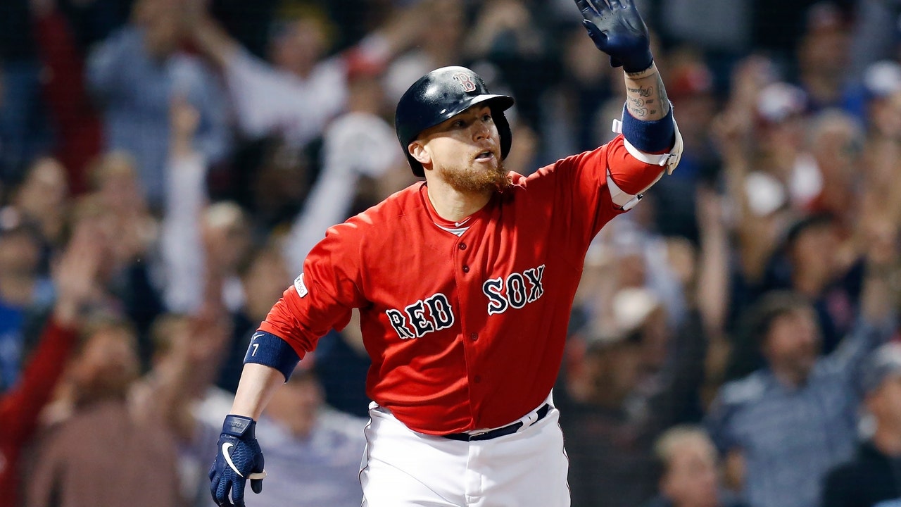 Vázquez's HR in 10th caps Red Sox rally past Blue Jays 7-5